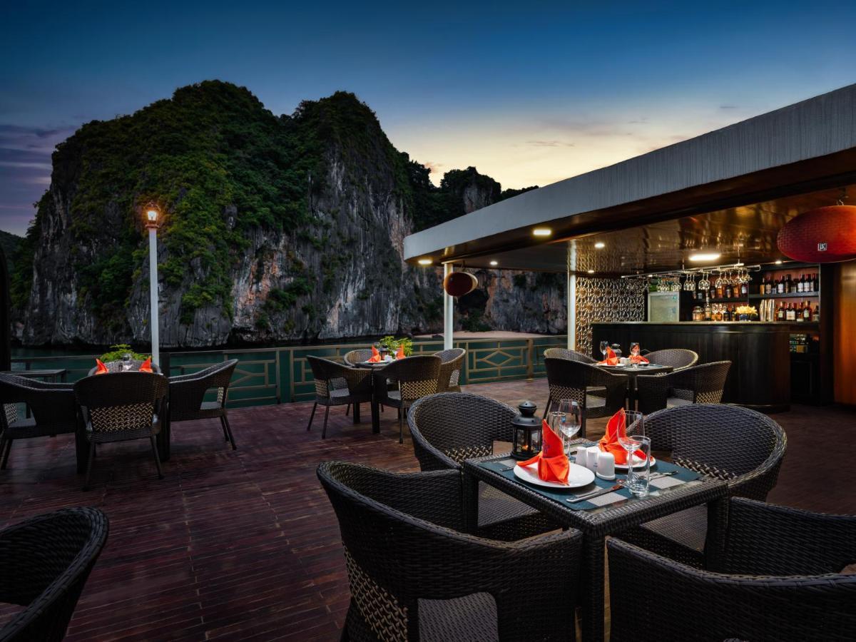 Готель La Pandora Boutique Cruises Халонг Екстер'єр фото